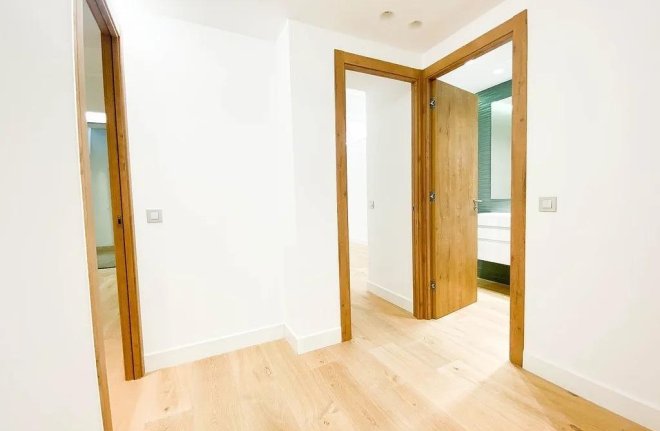 Long Term Rental - Flat - Barcelona - Upper Area