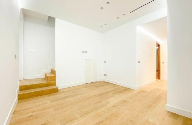 Long Term Rental - Flat - Barcelona - Upper Area